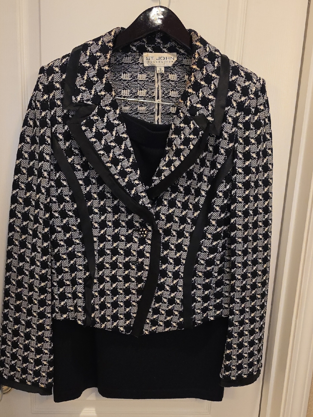 St. John Black and White Houndstooth Skirt Suit
